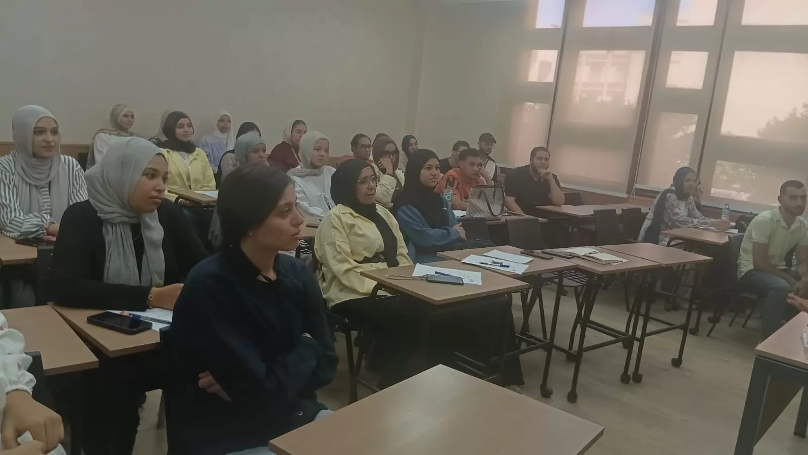 عميد ألسن عين شمس تتفقد الدورات التدريبية الصيفية لوحدة رفاعة