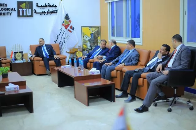 جامعة طيبة التكنولوجية بالأقصر تحتفى بتخريج الدفعة الأولى من الطل