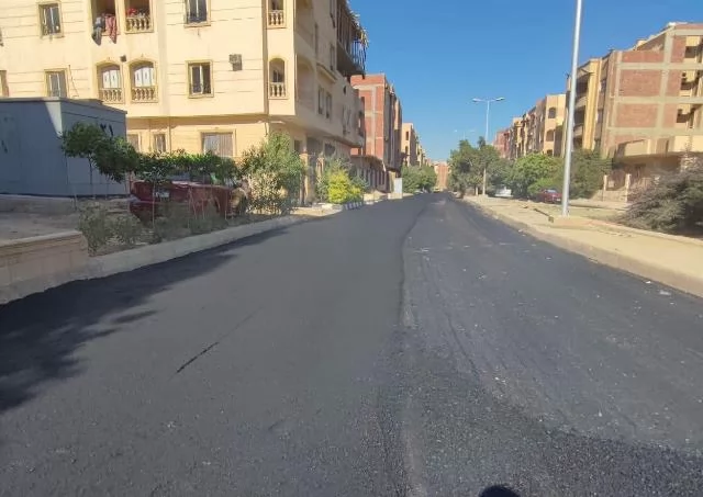 رئيس جهاز الشروق يعلن عن طفرة غير مسبوقة فى مشروعات الطرق.. بالصو