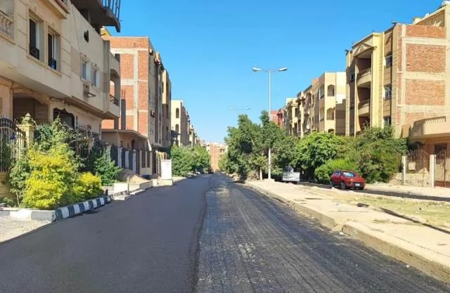 رئيس جهاز الشروق يعلن عن طفرة غير مسبوقة فى مشروعات الطرق.. بالصو