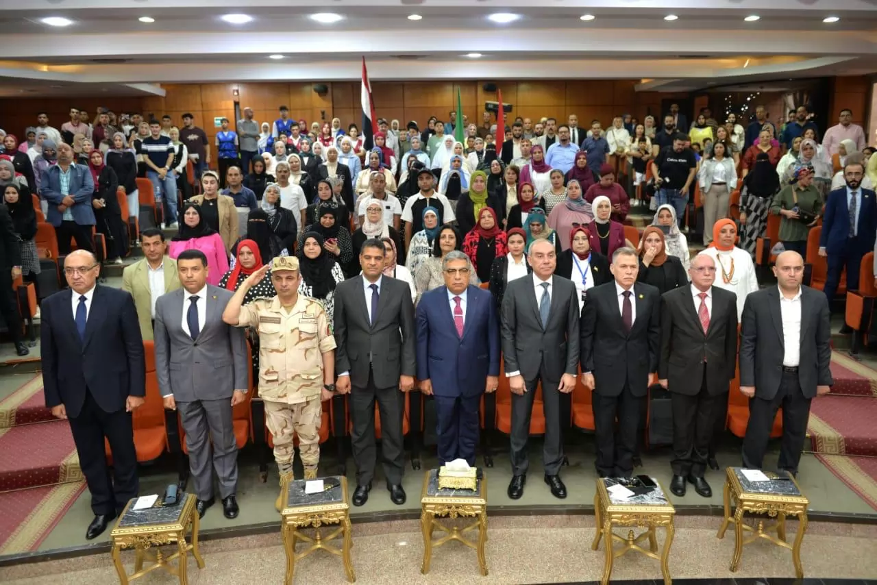 محافظ الدقهلية ورئيس هيئة الاستعلامات يؤكدان أهمية ترسيخ الوعي