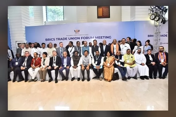 الجمل : مستقبل المهارات مسئولية مشتركة لا عبئا يتحمله العمال أكد 