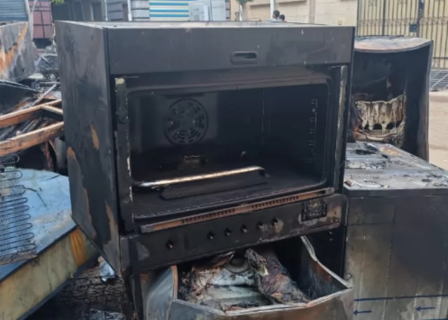 خسائر بمليون جنية أثر حريق ألتهم معرض أدوات كهربائية بالمنوفية