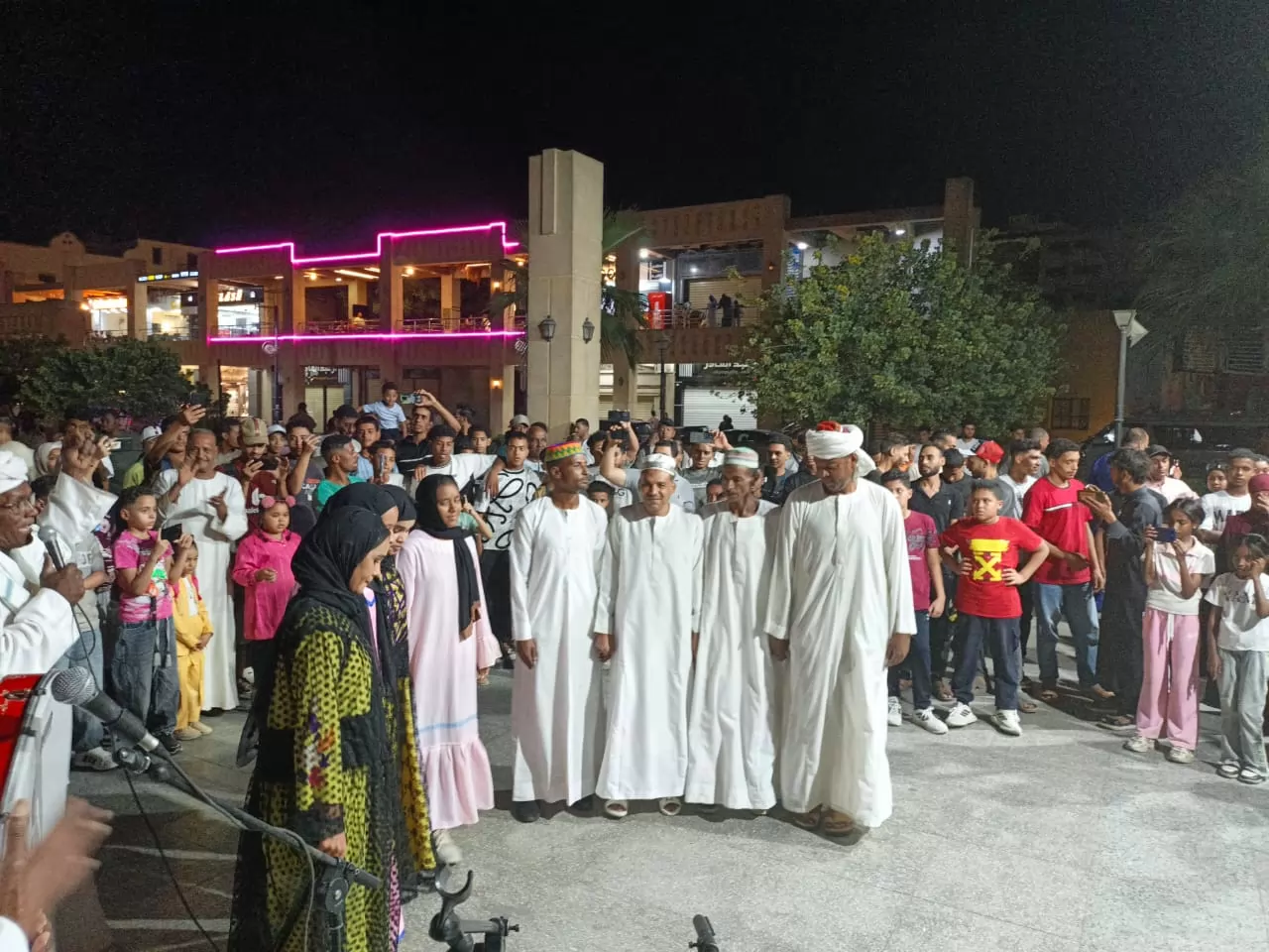 عروض فنية نوبية واكتشاف مواهب في 