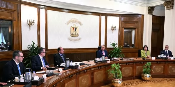 رئيس الوزراء يتابع موقف سداد مستحقات هيئة المجتمعات العمرانية الجديدة لدى الجهات الحكومية 
