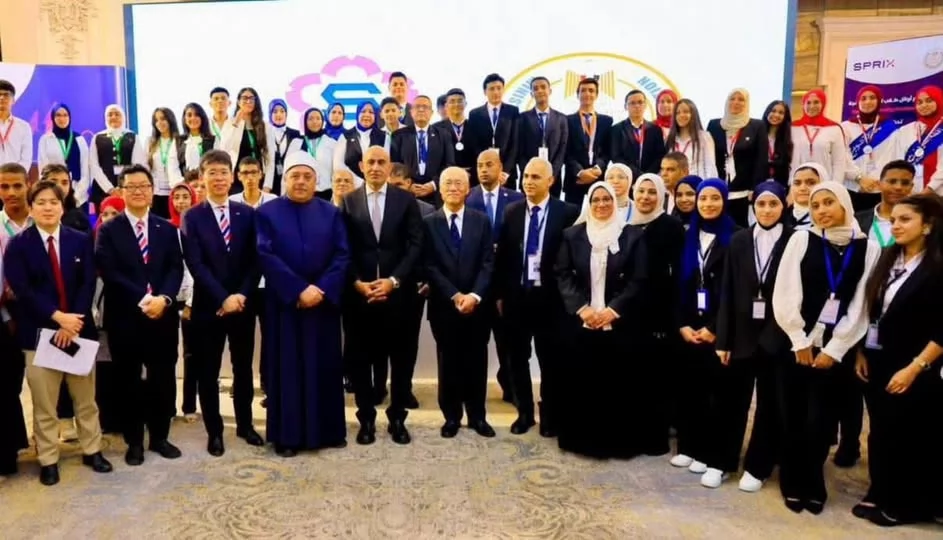وزيرالتعليم يكرم طلاب الإسماعيلية الحاصلين على شهادة توفاس..صور