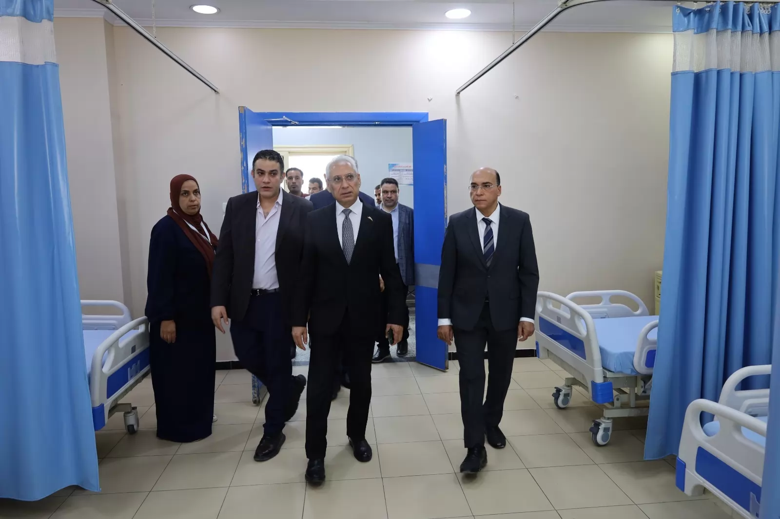 افتتاح التوسع بوحدة الاستقبال والطوارئ الجامعية بإضافة20سريرعناية