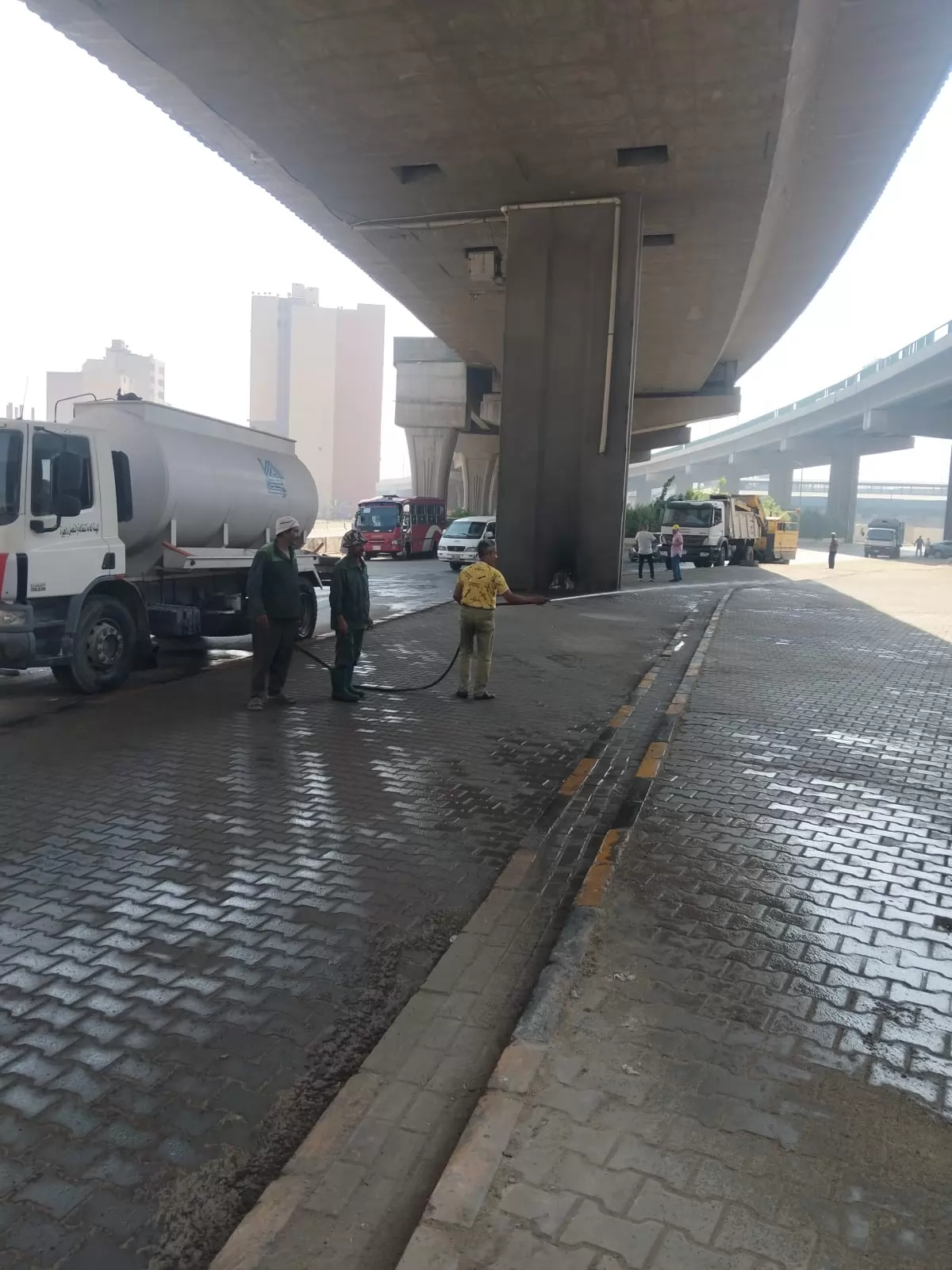 حي الطالبية : حملة مكبرة لرفع كفاءة ترعة المريوطية للارتقاء بمنظومة النظافة وإعادة الانضباط 