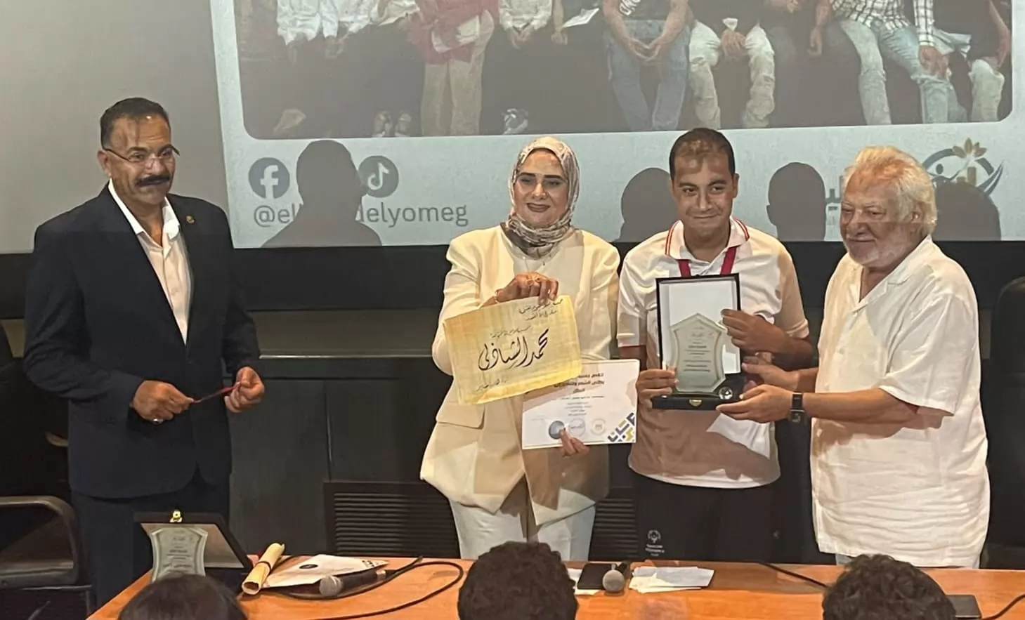 تكريم كوكبة من الأبطال أصحاب الهمم بسينما الهناجر