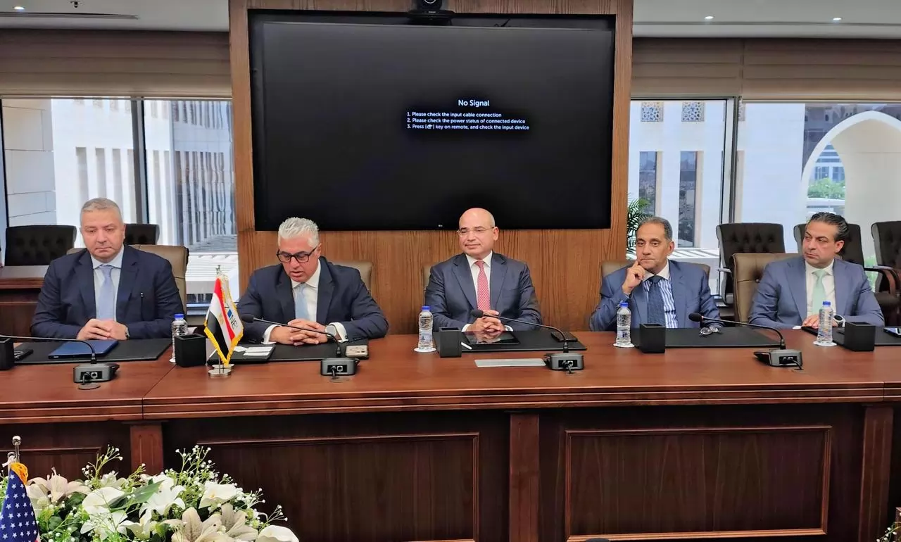 رئيس الاقتصادية يستقبل مساعد وزير التجارة الأمريكي لبحث التعاون المشترك