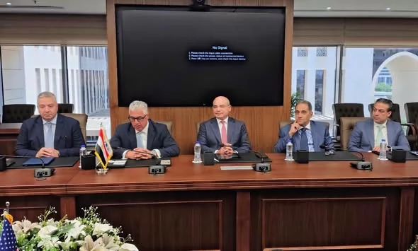 رئيس اقتصادية قناة السويس يستقبل مساعد وزير التجارة الأمريكي