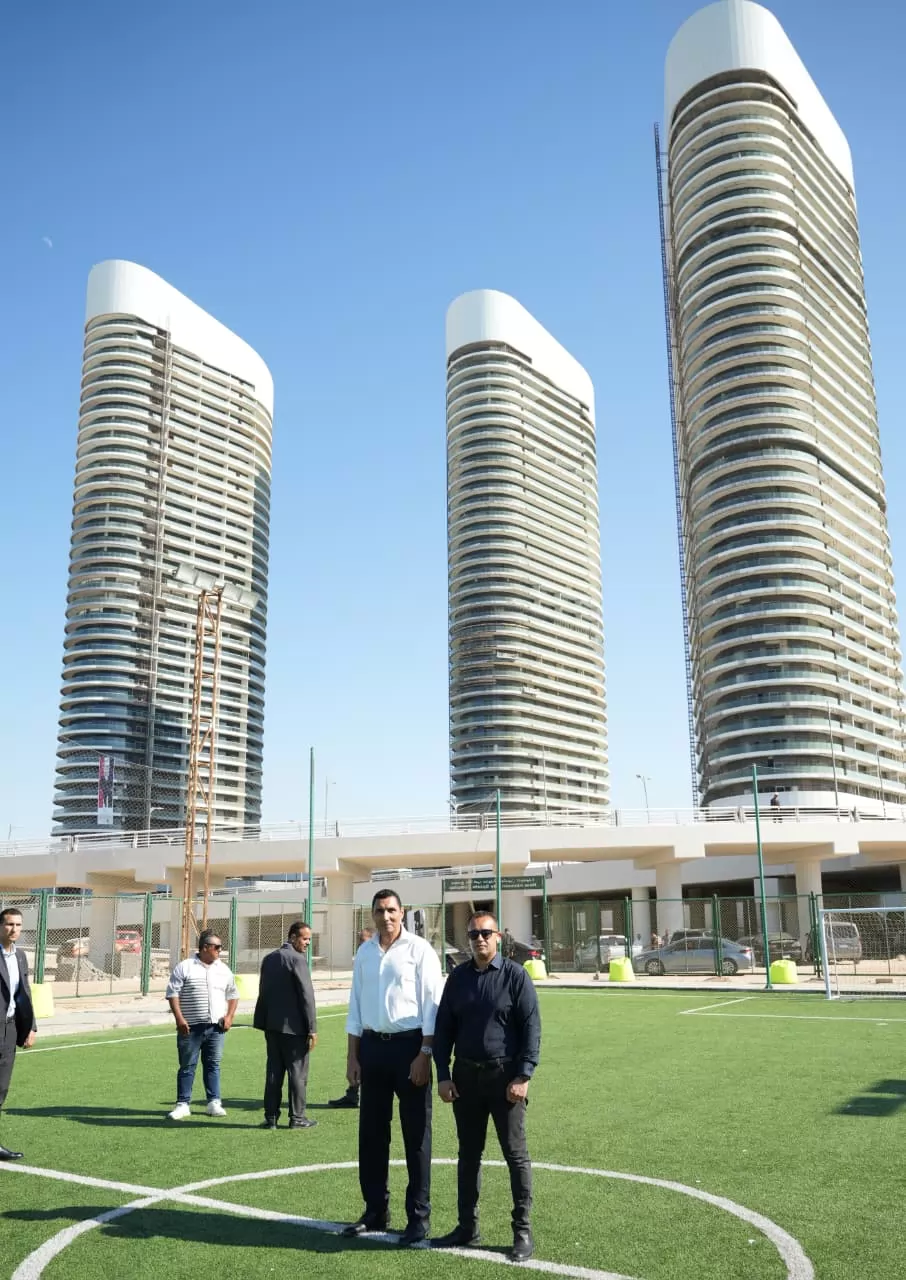 رئيس جهاز العلمين الجديدة يستقبل وزير الرياضة لبحث تشغيل المنشآت
