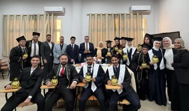 طلاب علم تحليل الأعمال المصرية الروسية يقدمون مشروعات تخرج  متطور