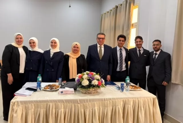 طلاب علم تحليل الأعمال المصرية الروسية يقدمون مشروعات تخرج  متطور