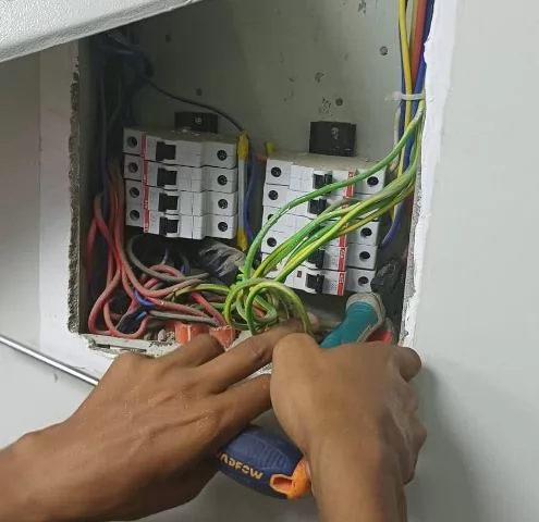 تفاصيل غلق وتشميع جهاز الشروق لمركزين طبيين فى المدينة.. بالصور