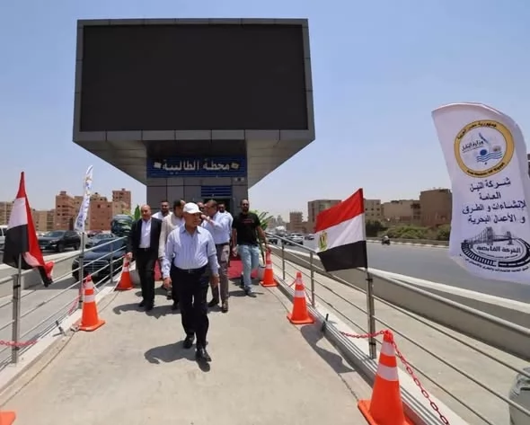 وزير النقل يتفقد جاهزية المرحلة الثانية من مشروع الأتوبيس الترددي السريع (BRT)