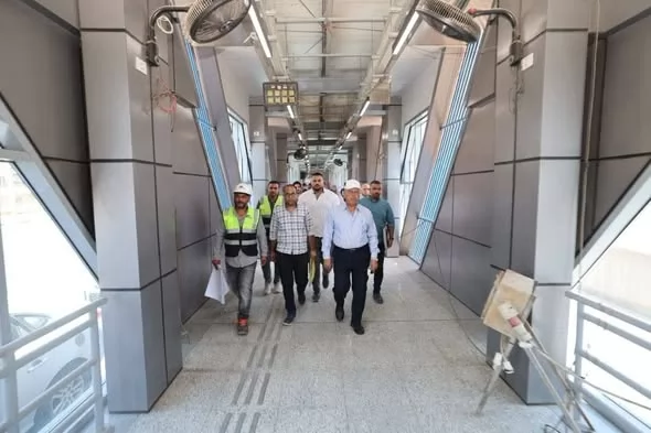 وزير النقل يتفقد جاهزية المرحلة الثانية من مشروع الأتوبيس الترددي السريع (BRT)
