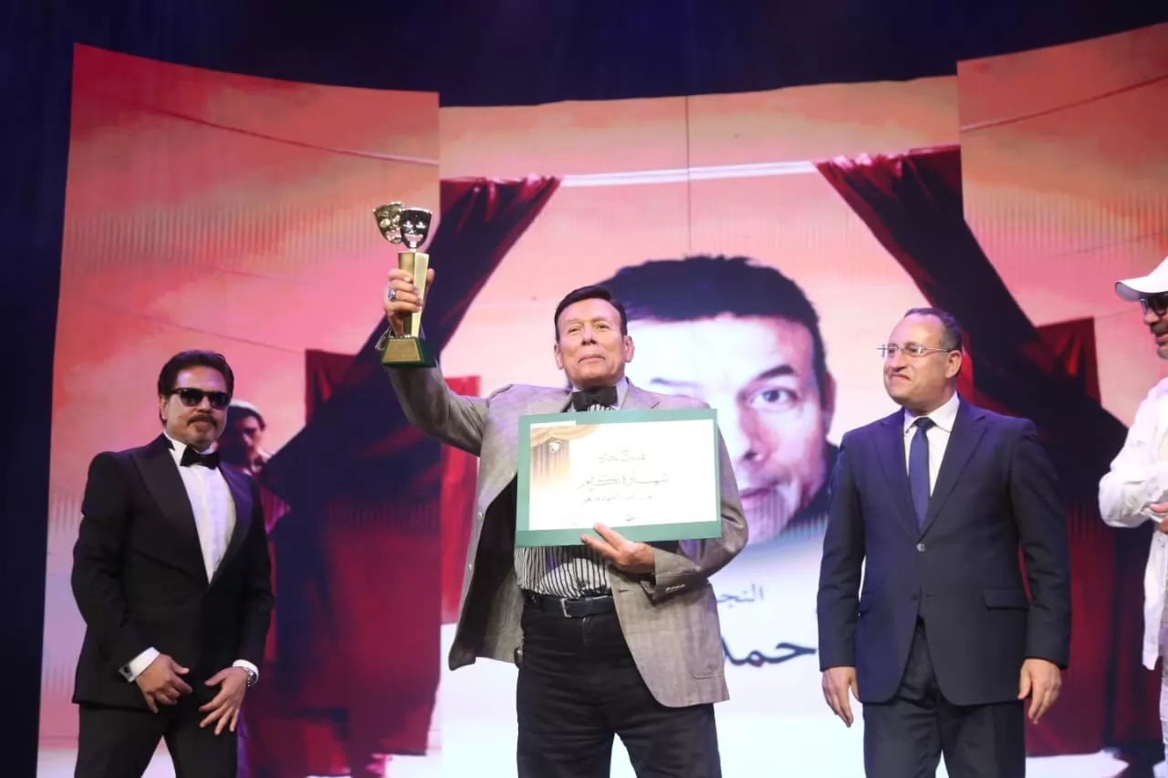 المهرجان القومي للمسرح يكرم سبعة من رموز الفن .. صور
