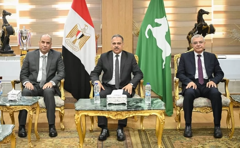 وزير العمل يبدأ جولته الميدانية بالشرقية لدعم التشغيل والاستثمار