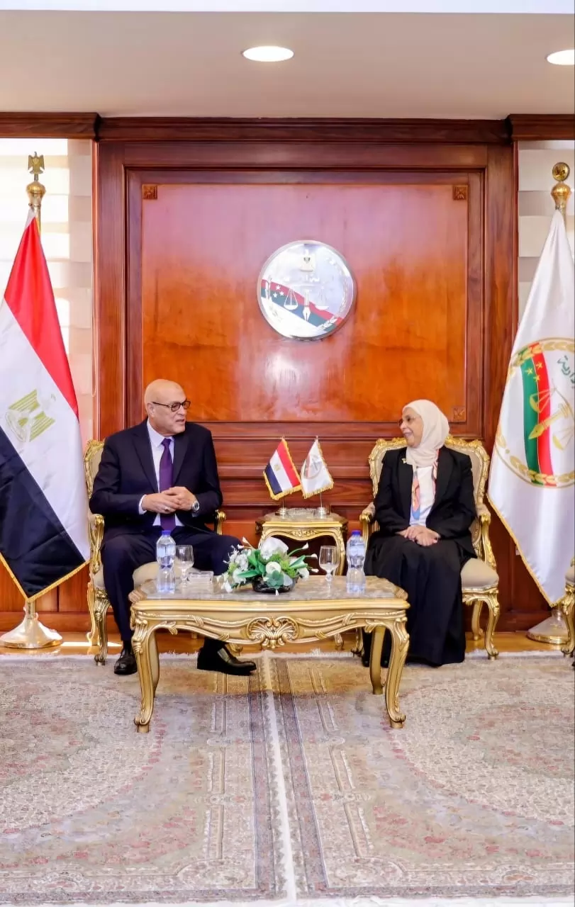 ئيسة النيابة الإدارية تستقبل رئيس قضايا الدولة لتهنئتها بتولي منص