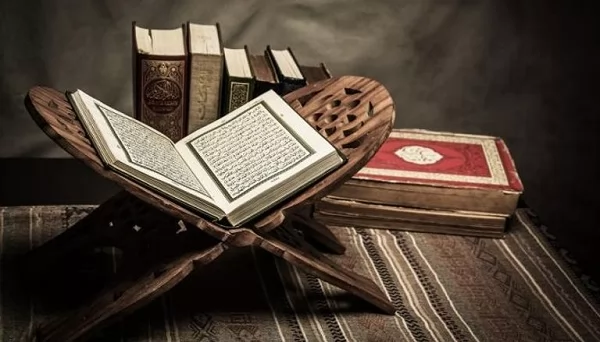 هل يجوز تخصيص آيات لرد المفقودات؟وحكم استخدام القرآن في المزاح