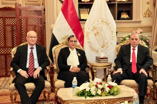 رئيسة المجلس القومي للمرأة تهنئ رئيس محكمة النقض الجديد