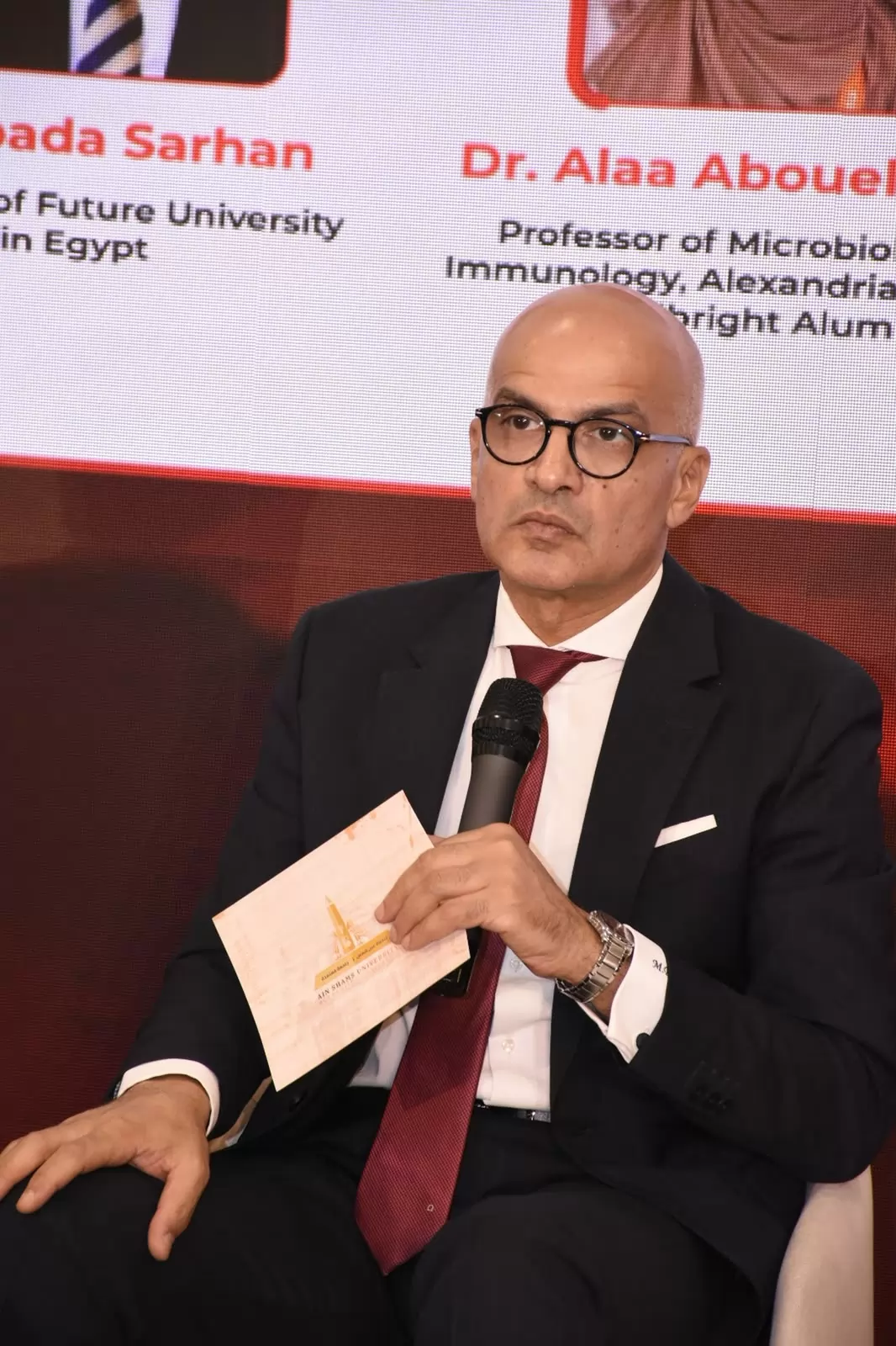 جامعة عين شمس: الذكاء الاصطناعي والإنسان شريكان في بناء المعرفة