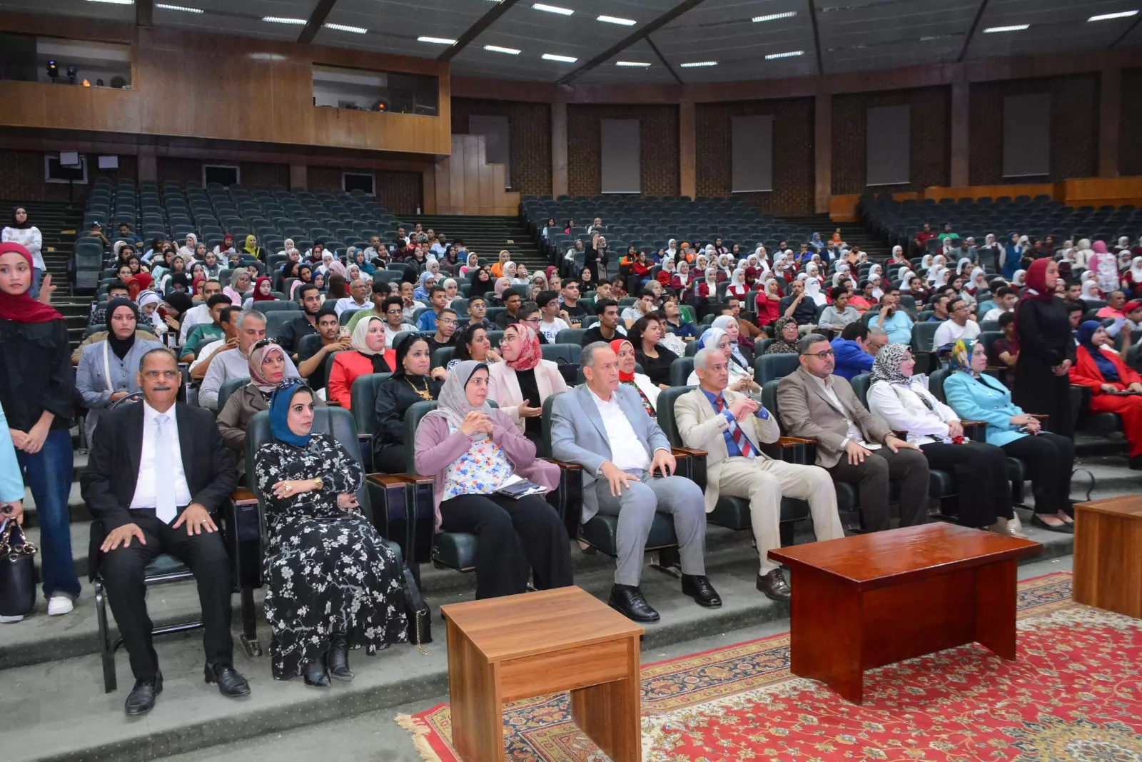 جامعة أسيوط تفتح أبوابها لطلاب الثانوية للتعريف ببرامجها الدراسية