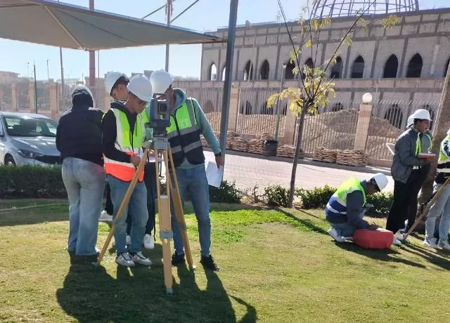 تعرف على البرامج المتاحة وفرص عمل خريجى هندسة الجامعة المصرية الر