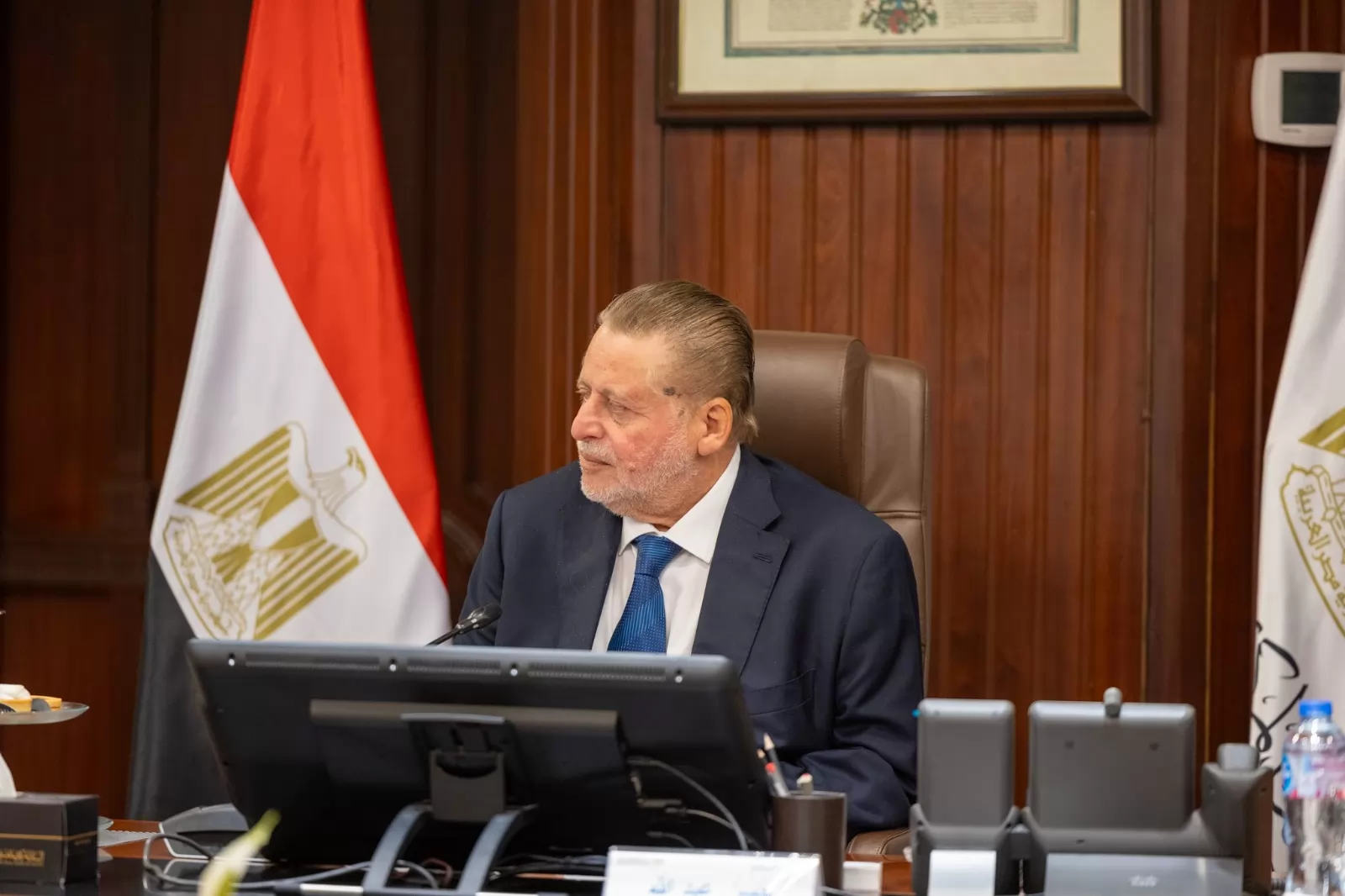 البنك المركزي والتعليم العالي يبحثان مستجدات