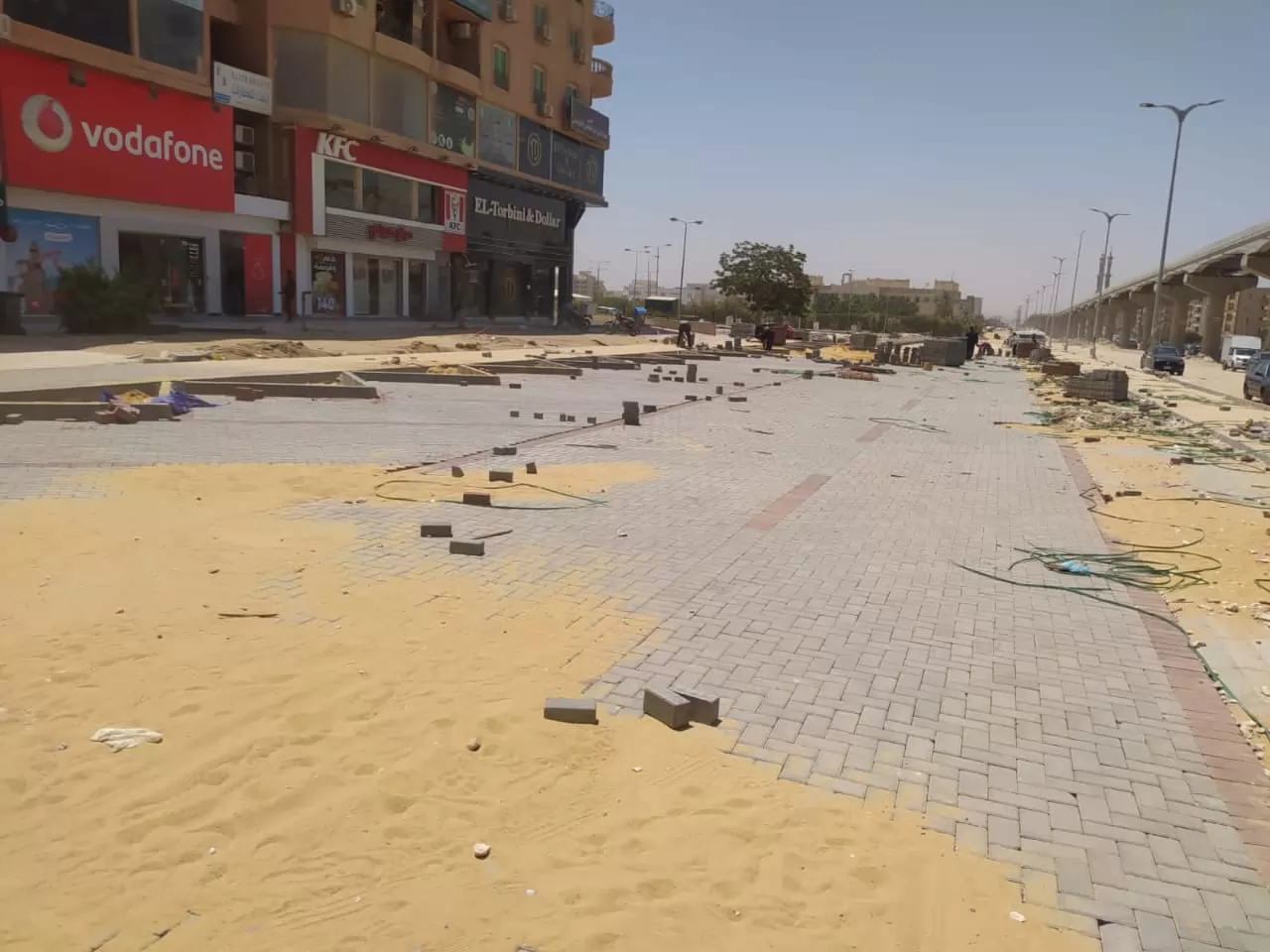 استعدادًا للمونوريل.. رفع كفاءة المحور المركزي بـ 6 أكتوبر