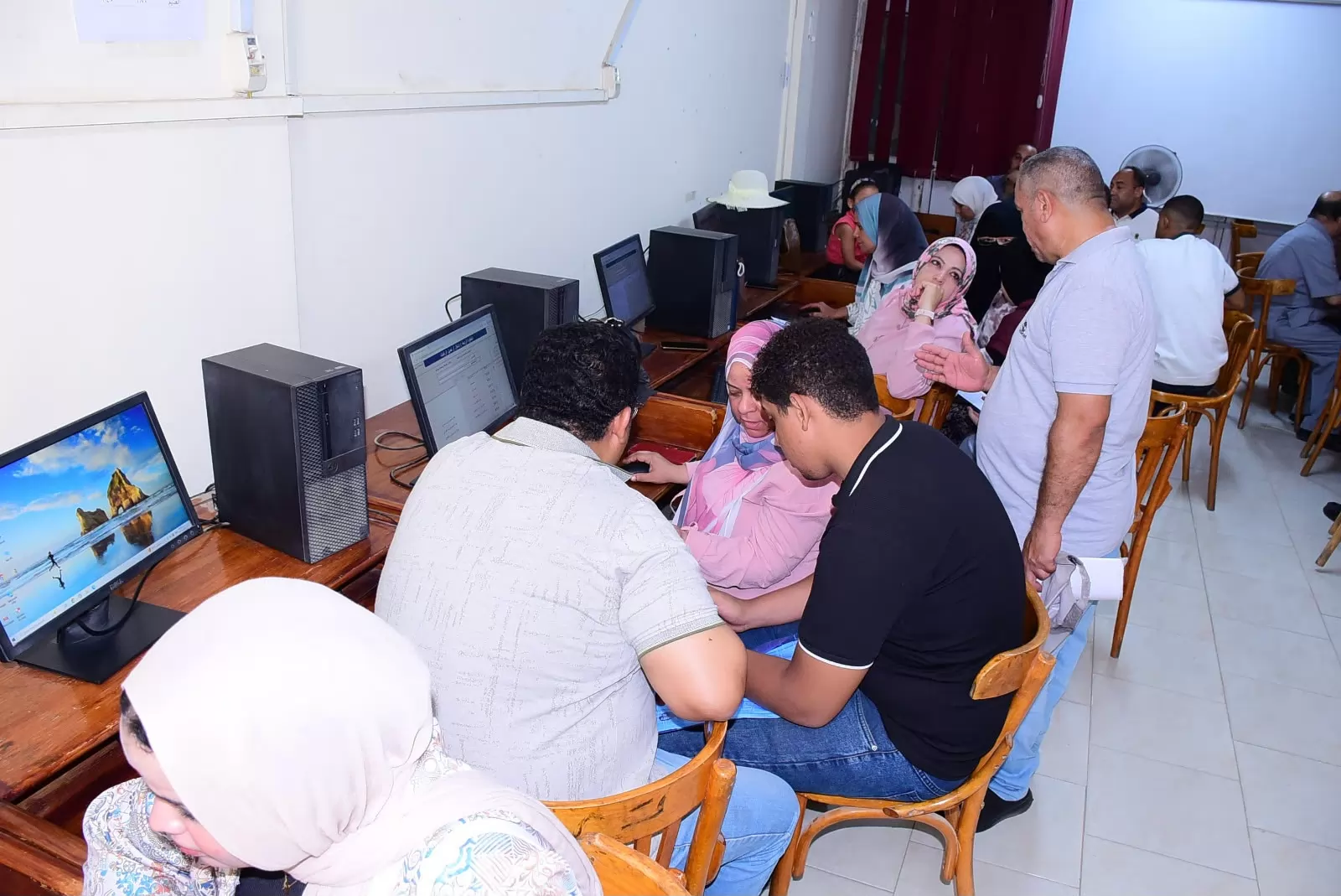 الجامعات الحكومية تواصل تقديم الدعم لطلاب المرحلة الأولى للتنسيق