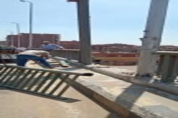 محافظ الجيزة يتابع تركيب الأسوار الحديدية وصيانة محور صفط اللبن