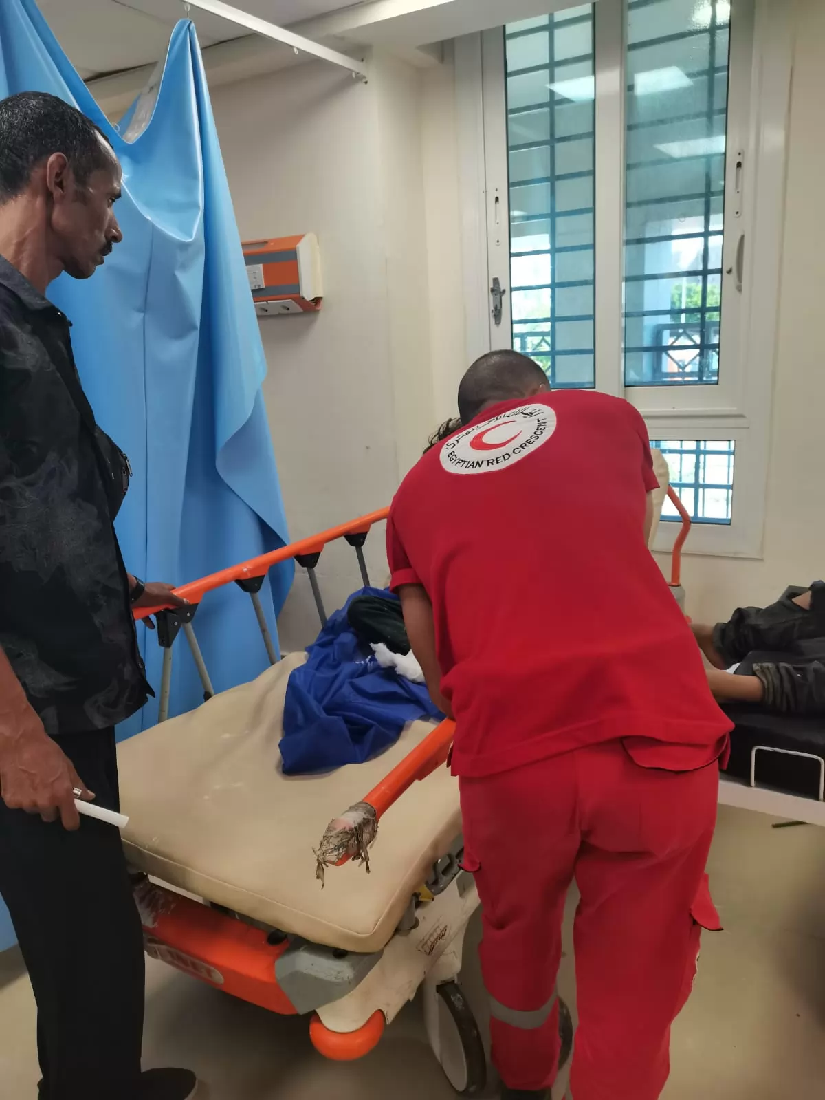 التضامن توجه الهلال الأحمر لدعم أسر ضحايا ومصابي حادث الإسماعيلية