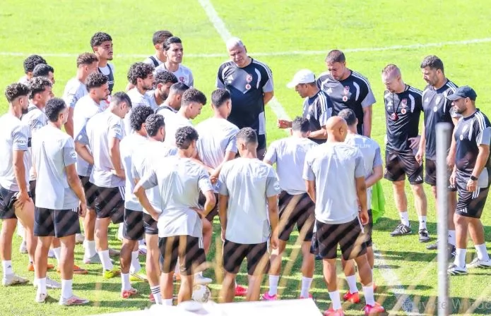 عموته يحتوي غضب بن جديدة.. أكرم ينتظم.. واستبعاد بلعمري من القائم