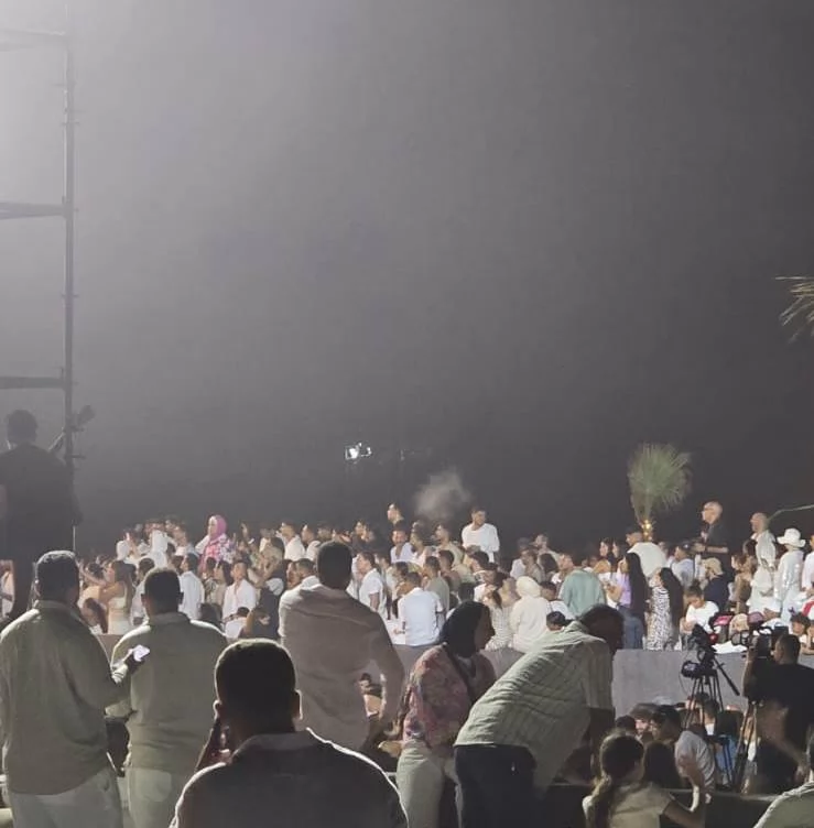 تامر حسنى يشعل الأجواء في حفل رأس الحكمة بالساحل الشمالي 