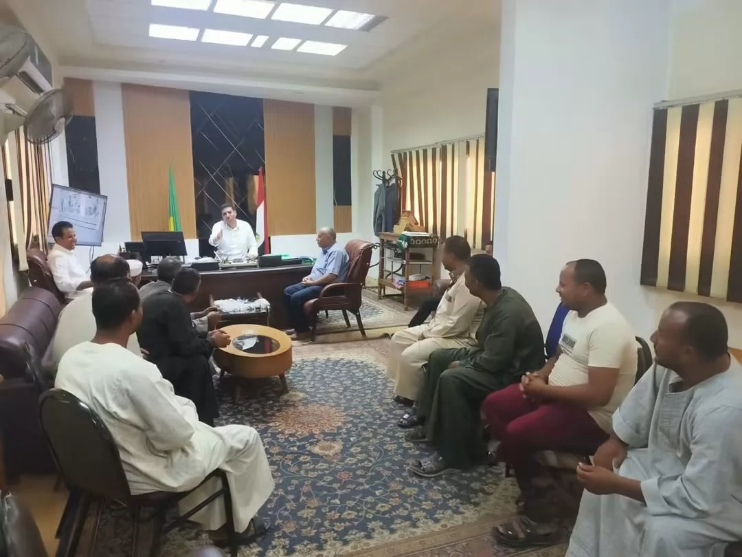 تقنين أوضاع أصحاب شون مواد البناء شرق النيل بمركز المنيا 