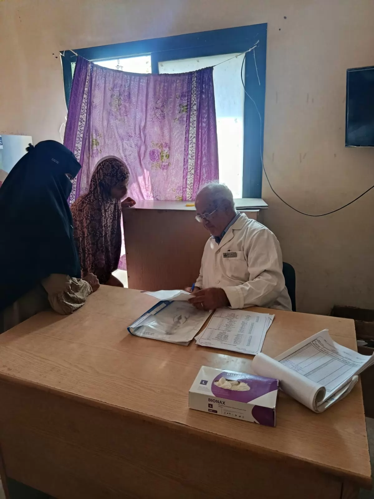 الكشف وعلاج 614 مواطن بالقافلة الطبية بقرية حجازة قبلي بمركز قوص