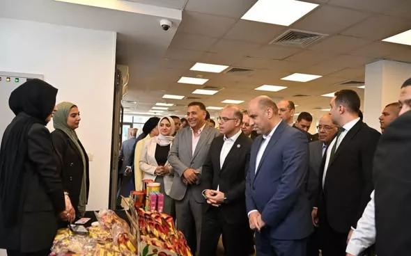 وزير التجارة يطلق منصة هيئة الاستثمار لرعاية المستثمرين وتلقي الشكاوى بالقليوبية