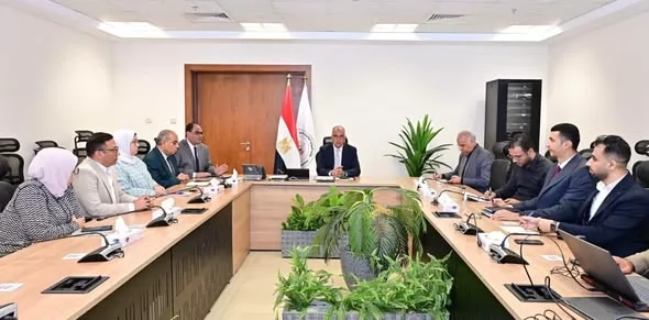 وزير الري يتابع تشغيل منظومة المتغيرات المكانية لرصد التعديات