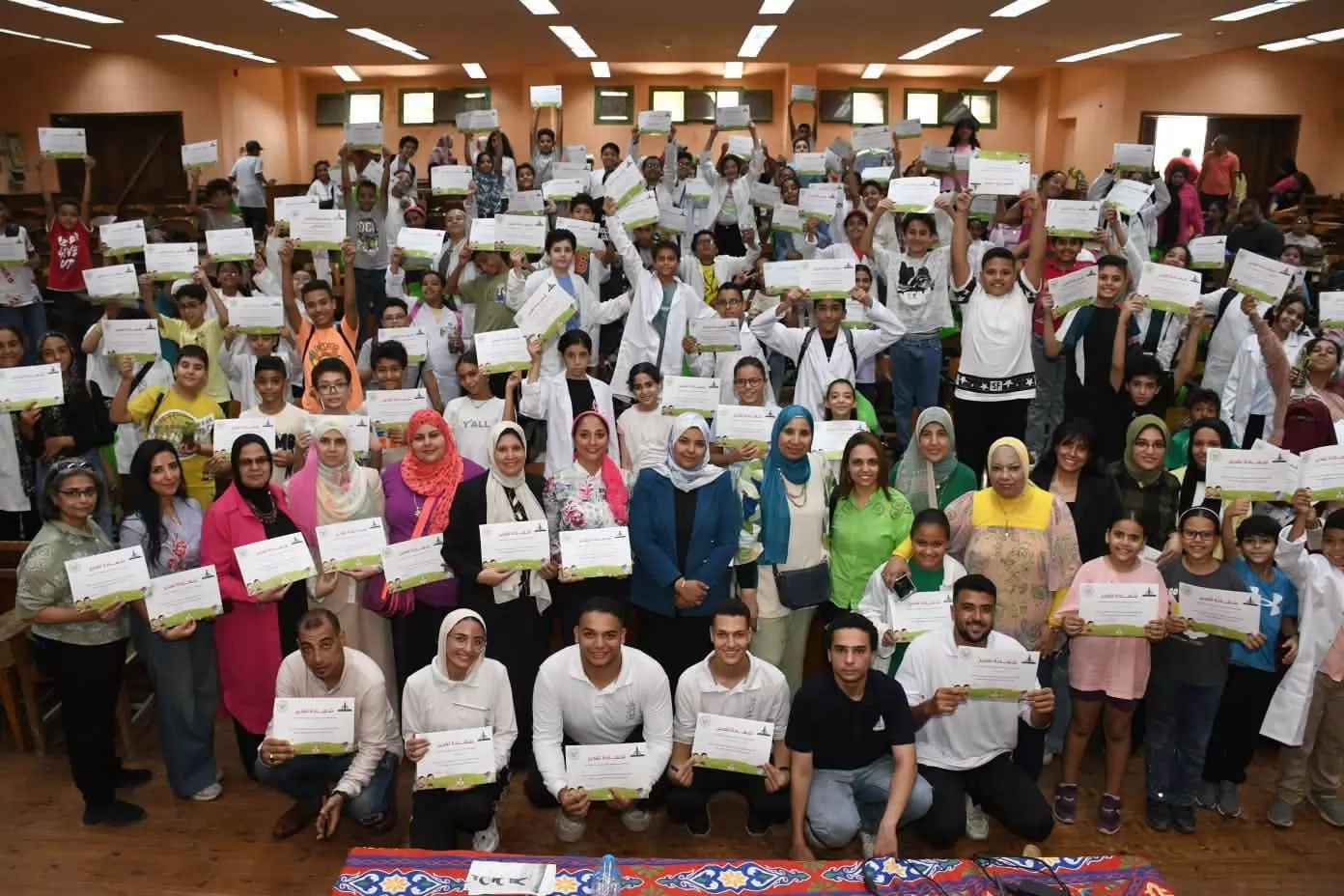 كلية الدراسات العليا بجامعة عين شمس تستضيف طلاب جامعة الطفل