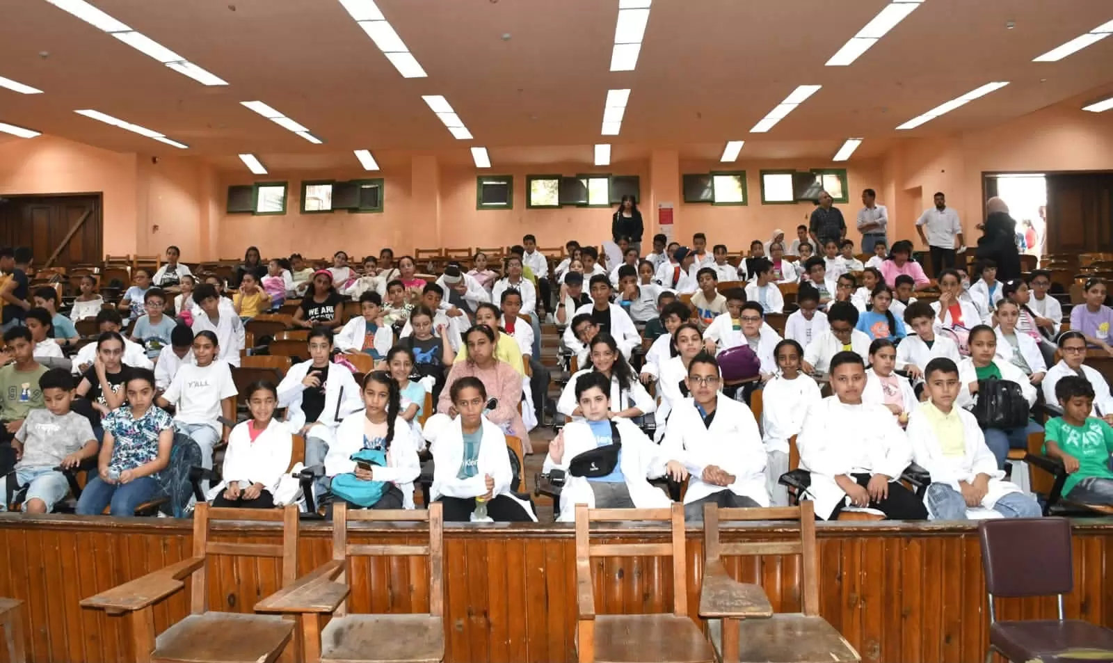 كلية الدراسات العليا بجامعة عين شمس تستضيف طلاب جامعة الطفل