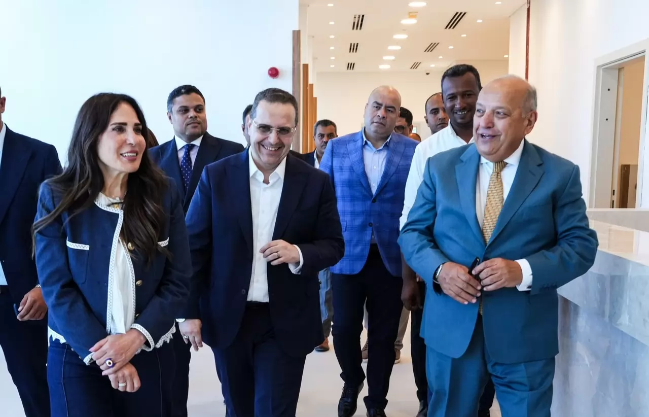 وزيرة الإسكان تتفقد مشروع مستشفى «شفا العلمين» بالعلمين الجديدة