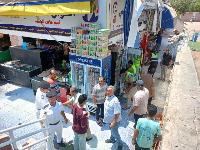 بقيادة رئيس الجهاز.. تنفيذ 6 قرارات غلق وتشميع لأشهر مولات الشروق