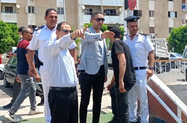 بقيادة رئيس الجهاز.. تنفيذ 6 قرارات غلق وتشميع لأشهر مولات الشروق