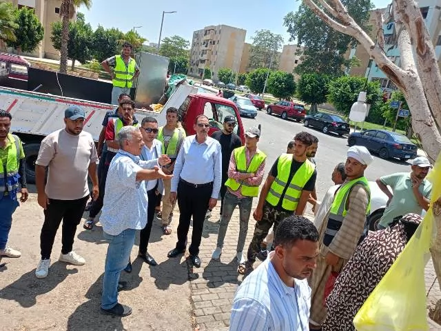 بقيادة رئيس الجهاز.. تنفيذ 6 قرارات غلق وتشميع لأشهر مولات الشروق
