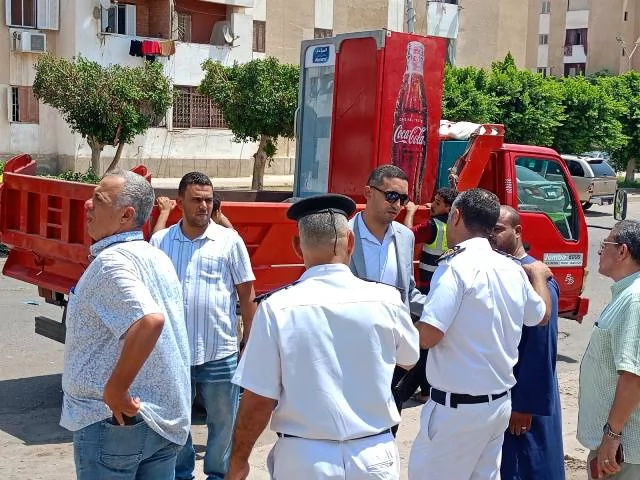 بقيادة رئيس الجهاز.. تنفيذ 6 قرارات غلق وتشميع لأشهر مولات الشروق