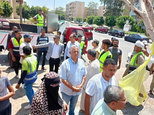 بقيادة رئيس الجهاز.. تنفيذ 6 قرارات غلق وتشميع لأشهر مولات الشروق