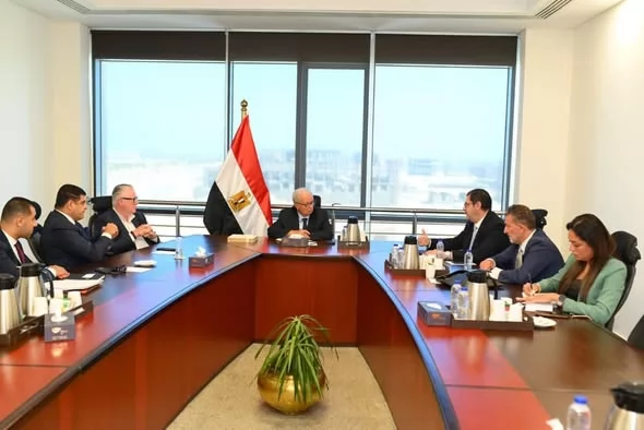 نائب رئيس الوزراء يبحث مستجدات برج فوربس العالمي بالعاصمة الجديدة