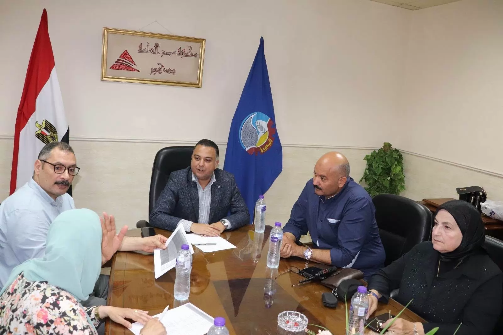 إجتماع لجنة تقييم المشروعات الخضراء الذكية بمكتبة مصر
